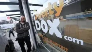 Michkael petitpa et nciolas Blanchard ouvre une espace de divertissement à valenciennes. Divertybox